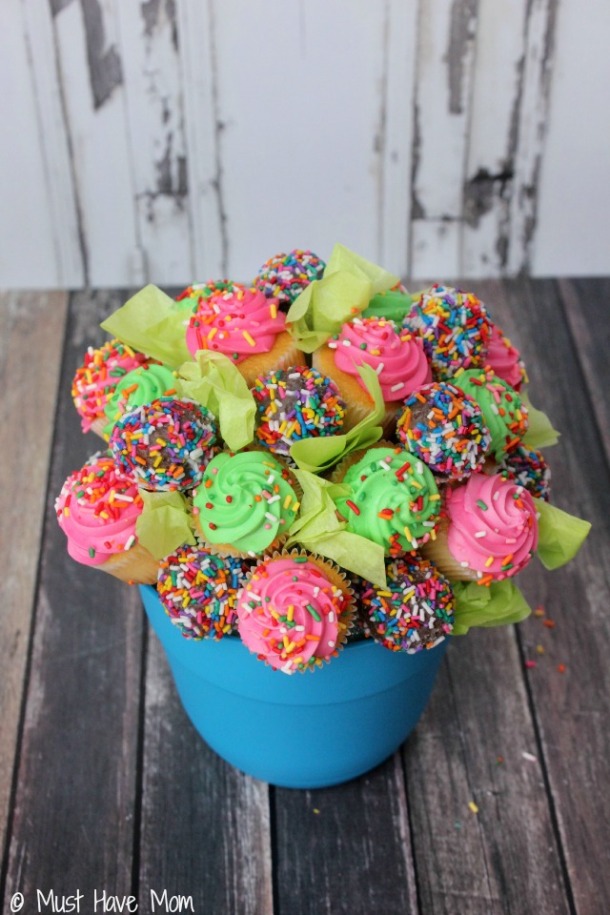 Finished-Cupcake-Bouquet-Tutorial